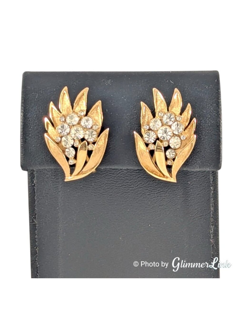 Vintage Crown Trifari Rhinestone Leaf Gold Tone Clip On Earrings